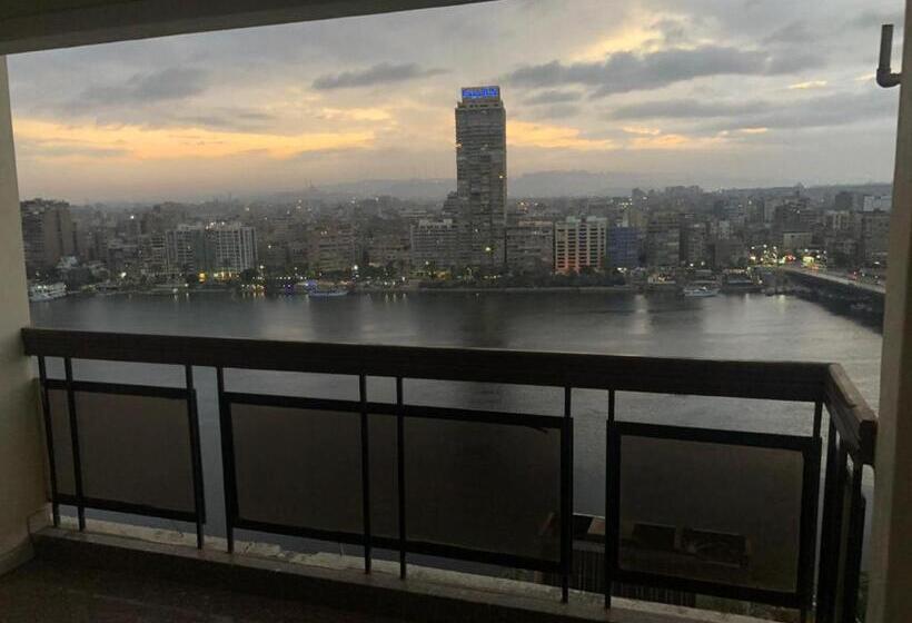 سوئیت با چشم‌انداز رودخانه, Nile Star Suites & Apartments