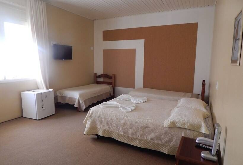 스탠다드 트리플 룸, Platanus