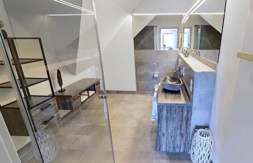 Люкс с Балконом, Boardinghouse Emden