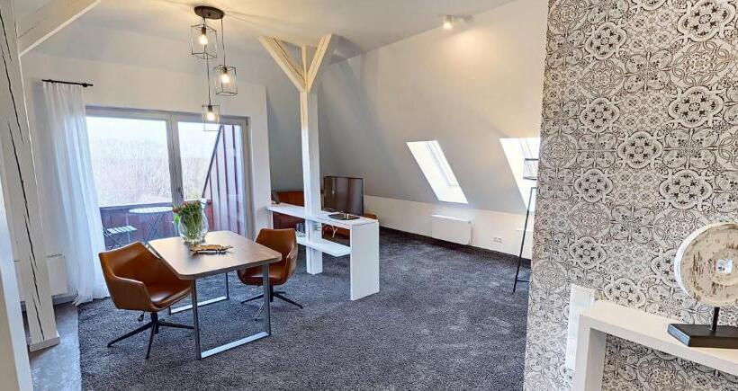 Люкс с Балконом, Boardinghouse Emden