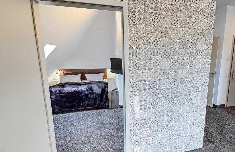 Люкс с Балконом, Boardinghouse Emden