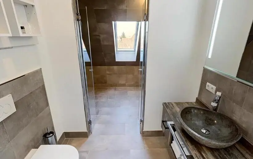 3 Bedroom Suite, Boardinghouse Emden