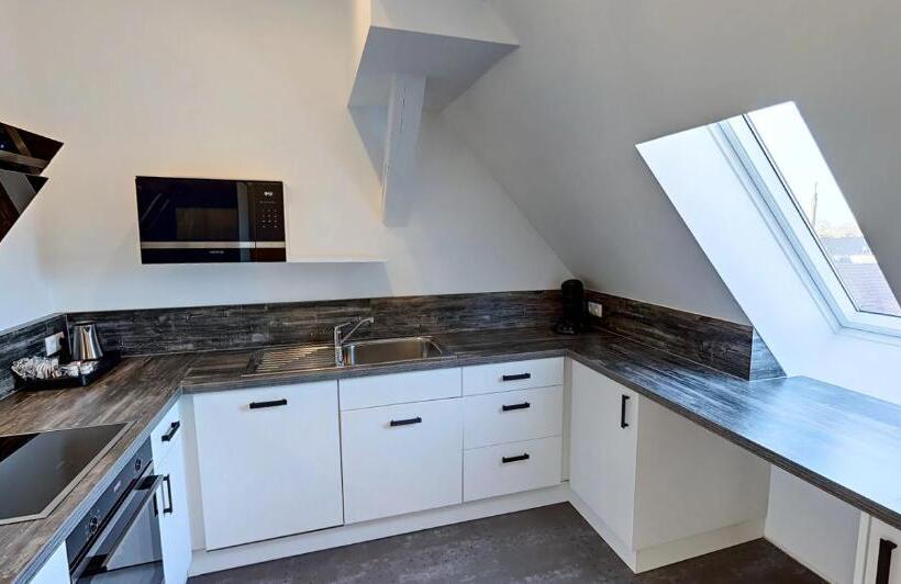 Люкс 3 Спальни, Boardinghouse Emden