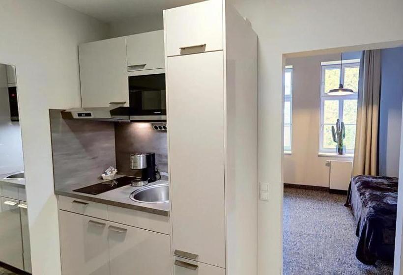 Студия Стандарт, Boardinghouse Emden