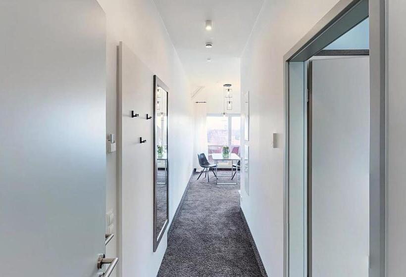 Полулюкс с Балконом, Boardinghouse Emden