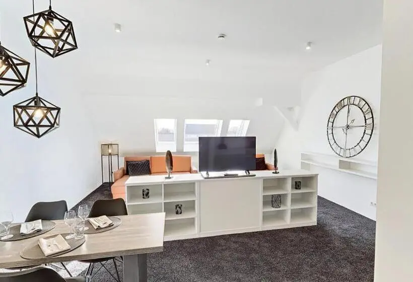 3 Bedroom Suite, Boardinghouse Emden