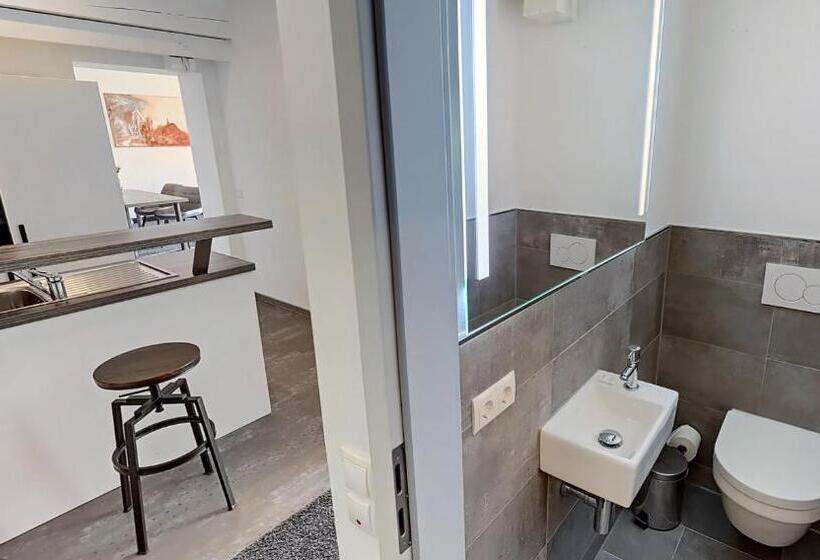 Люкс 3 Спальни, Boardinghouse Emden