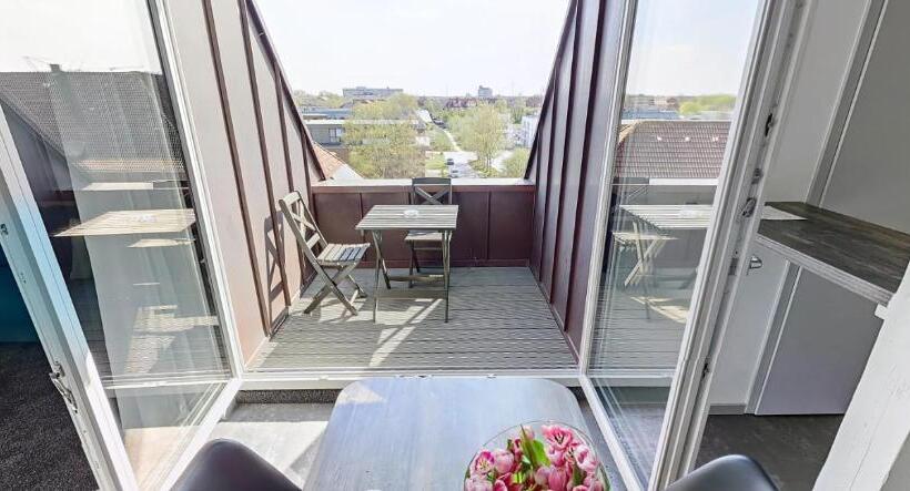 Люкс с Балконом, Boardinghouse Emden