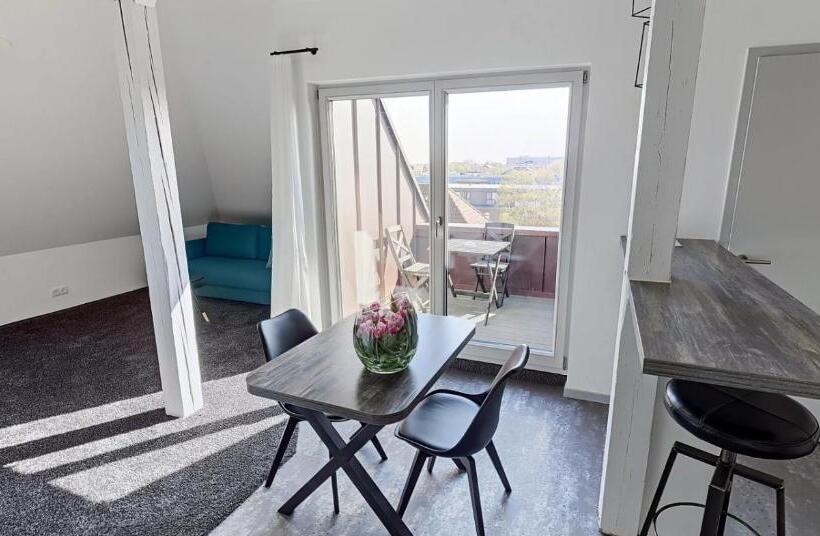 Люкс с Балконом, Boardinghouse Emden