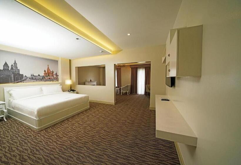 سوئیت رویال, Carlito Tagaytay