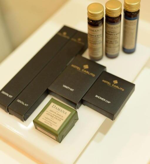 סוויטה דלוקס, Carlito Tagaytay