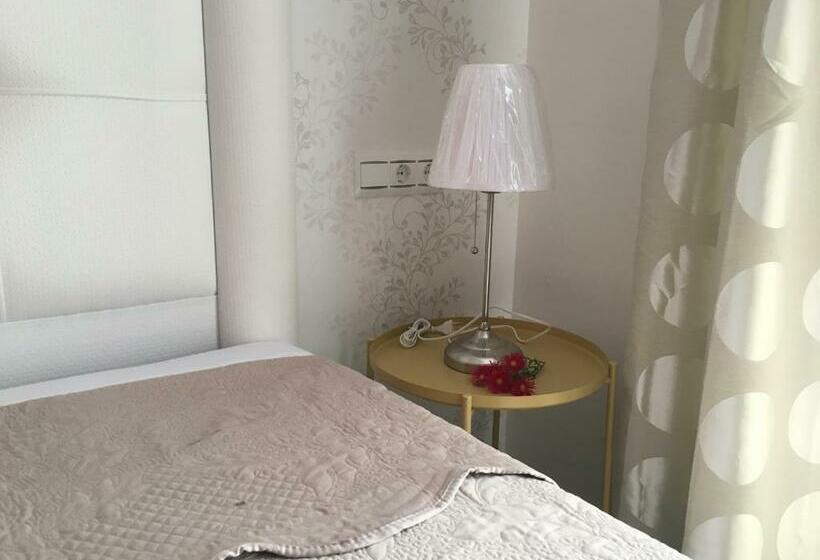 اتاق استاندارد با تراس, Pixel