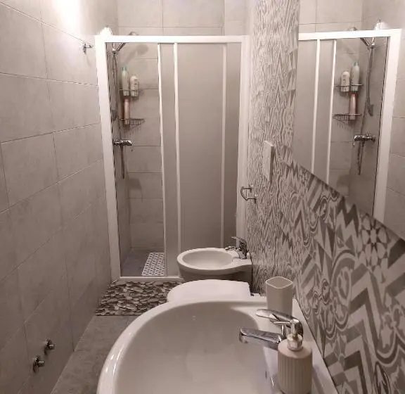 Habitació Estàndard, Iride