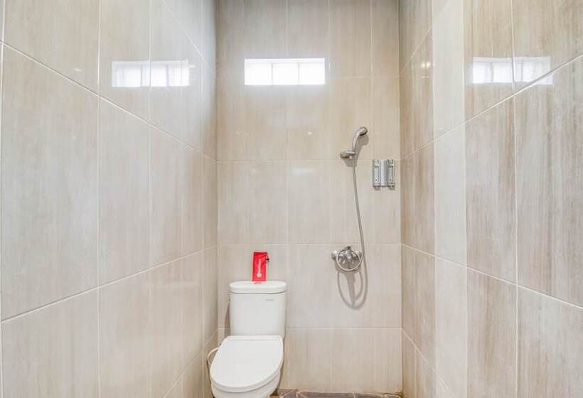 스탠다드 룸, Reddoorz Plus Near Lempuyangan Station 4