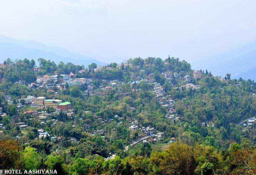 디럭스 룸, Aashiyana