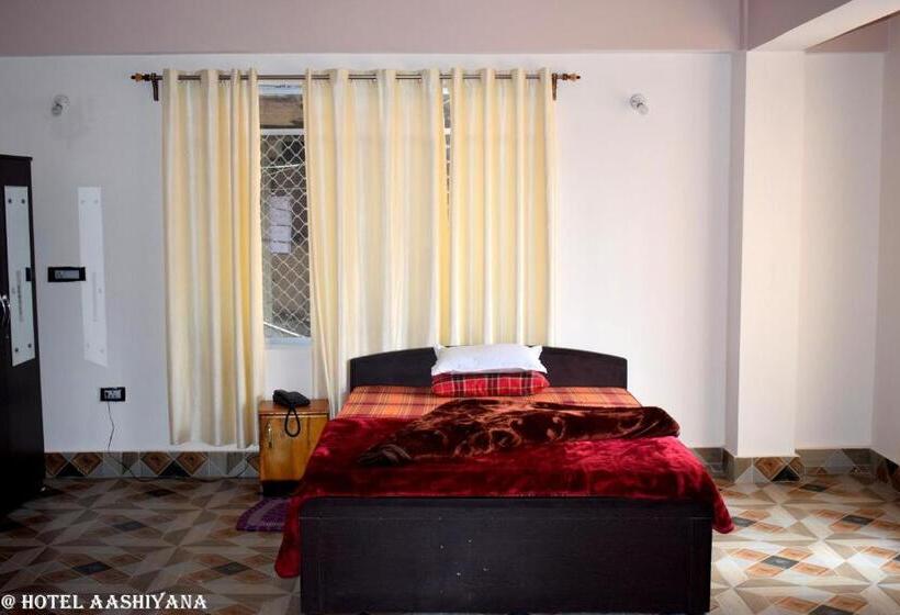 디럭스 룸, Aashiyana