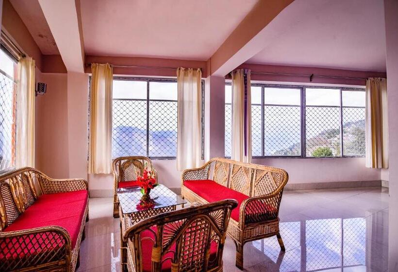 디럭스 룸, Aashiyana