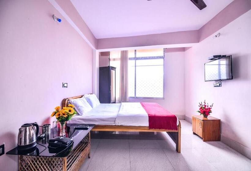 디럭스 룸, Aashiyana