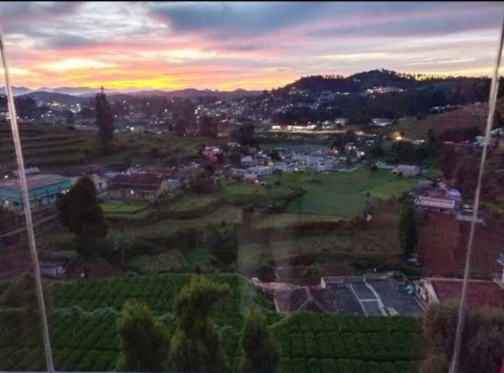 Chambre Standard Lit King Size, Sunset Valley Holiday Inn