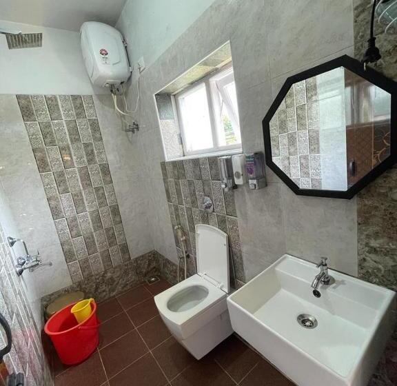 Chambre Deluxe avec Balcon, Sunset Valley Holiday Inn