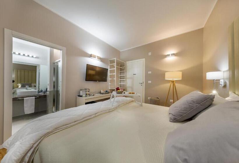 סוויטת ג'וניור, Album Boutique Rooms