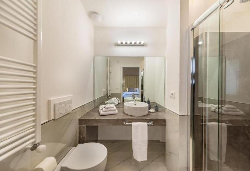 Quarto Superior, Album Boutique Rooms