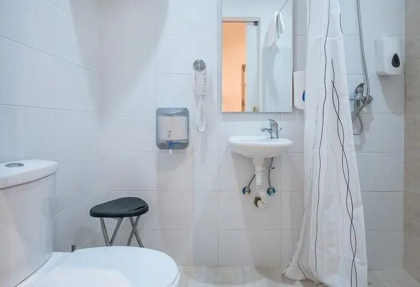 سوئیت کلاب, Valletta Kampnar City Living
