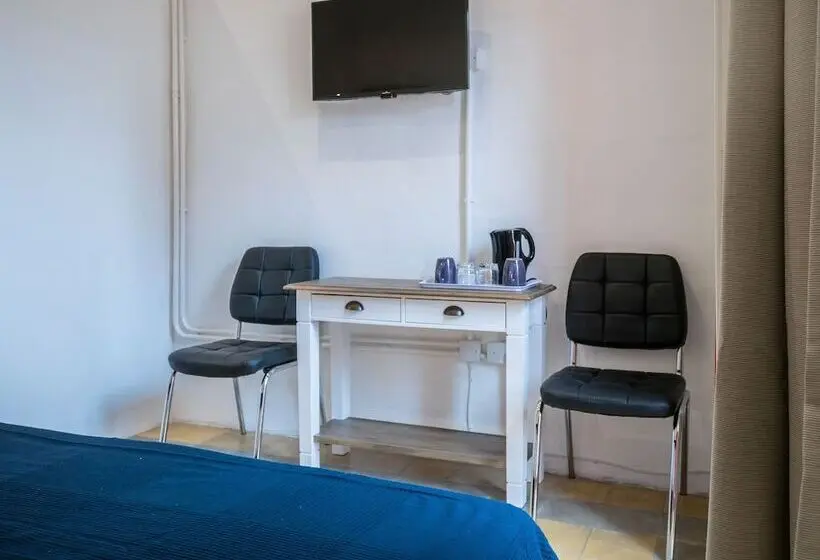 سوئیت راحتی, Valletta Kampnar City Living