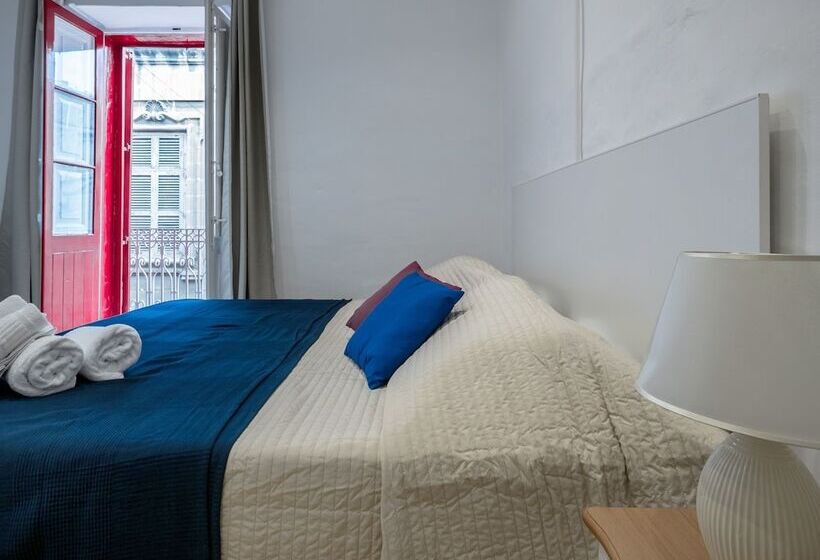 سوئیت راحتی, Valletta Kampnar City Living