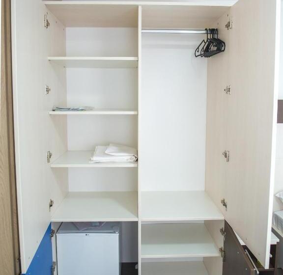 اتاق لوکس, Five Rivers Rooms