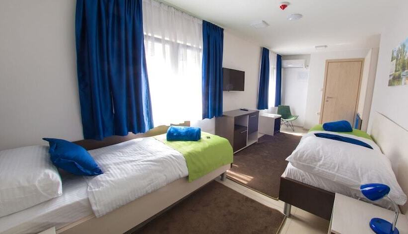 اتاق لوکس, Five Rivers Rooms