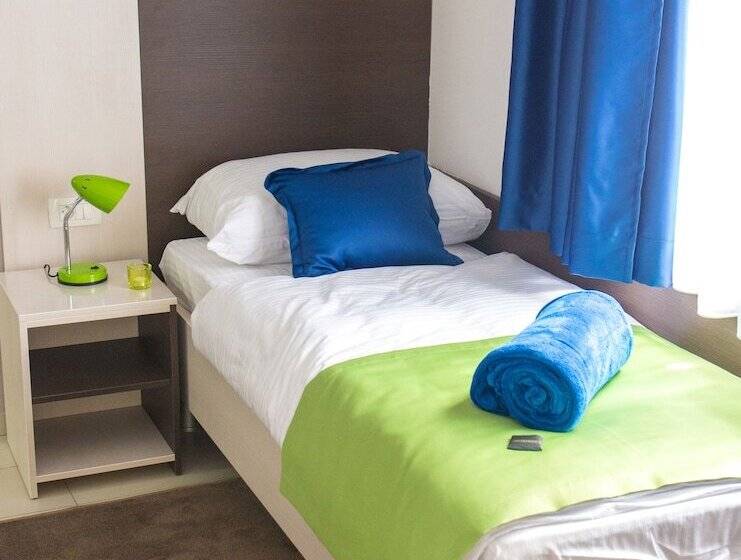 اتاق لوکس, Five Rivers Rooms