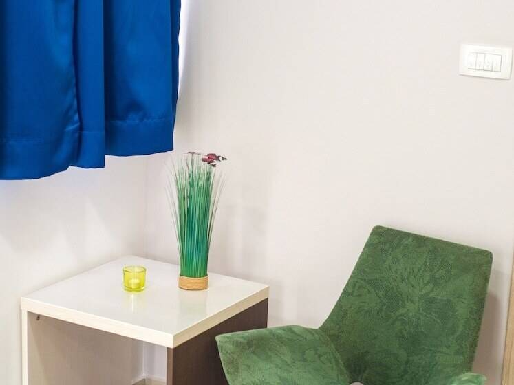 اتاق سوپریور چهار تخته, Five Rivers Rooms