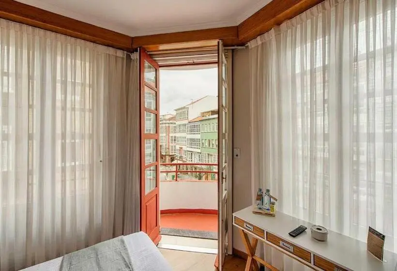 バルコニー付きスタンダードルーム, Hostal Zahara