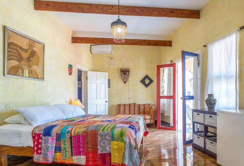 خانه 1 خوابه, Taino Cove