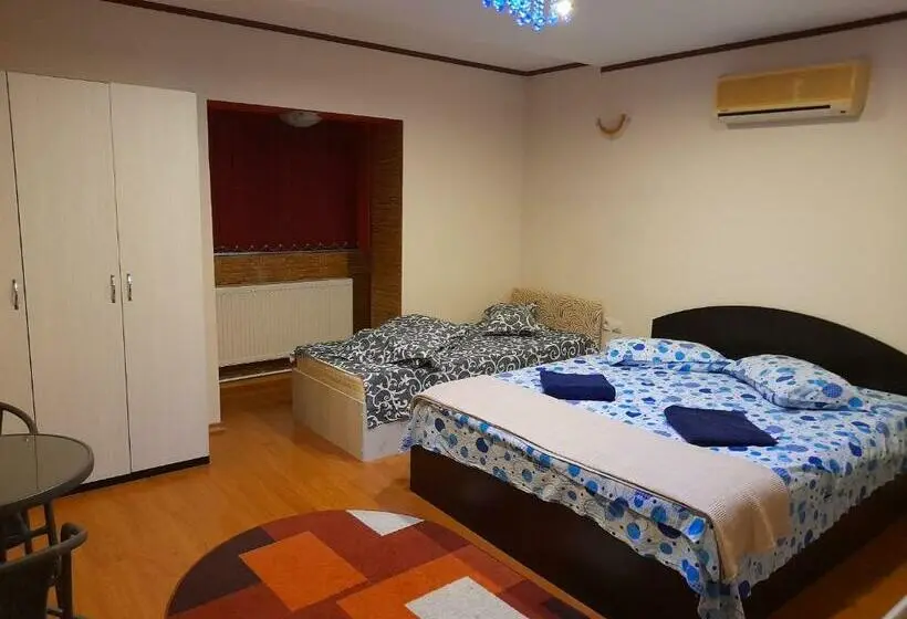 Pokój Rodzinny, Vila Magica