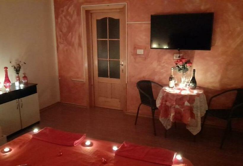 اتاق خانوادگی, Vila Magica