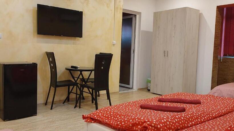Quarto Familiar Superior, Vila Magica
