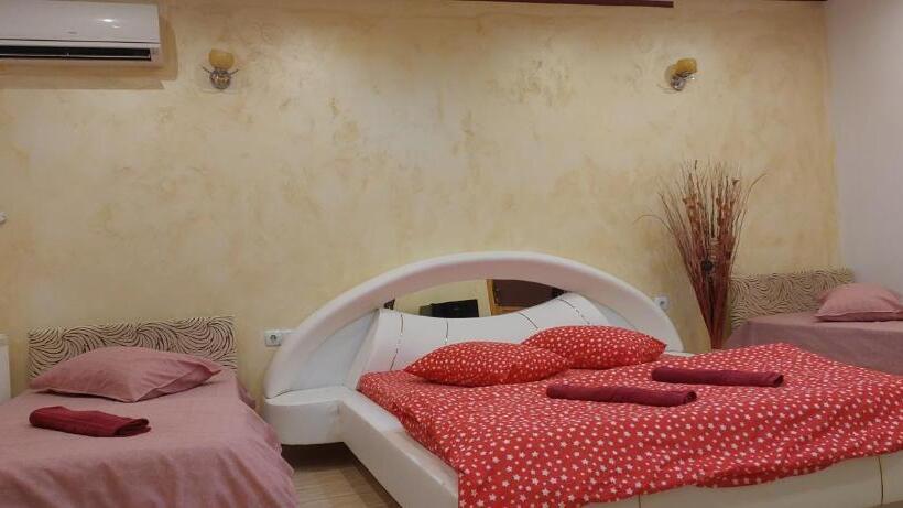 اتاق سوپریور خانوادگی, Vila Magica