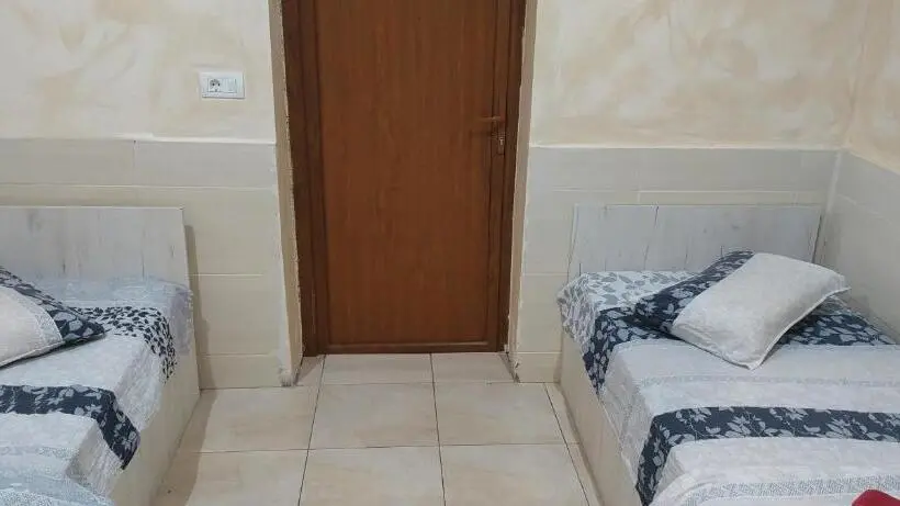 Pokój Ekonomiczny, Vila Magica