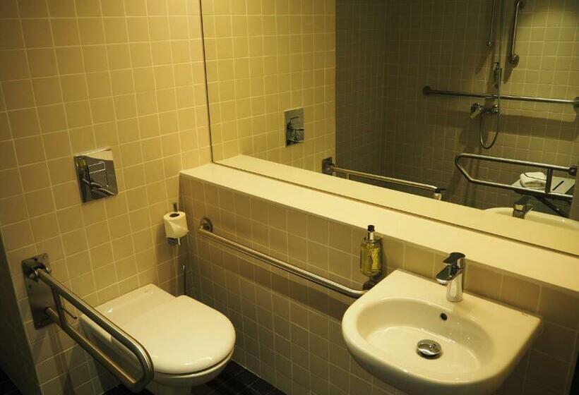 غرفة قياسية لذوى الاحتياجات الخاصة, Easyhotel Barcelona Fira