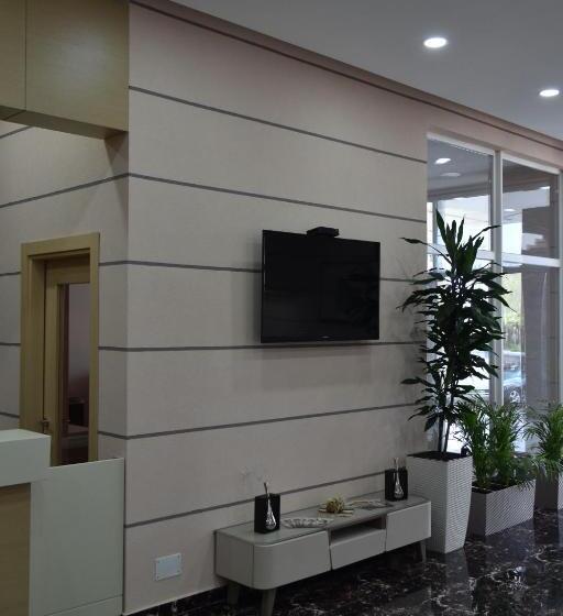 Standart Oda, Liss 2