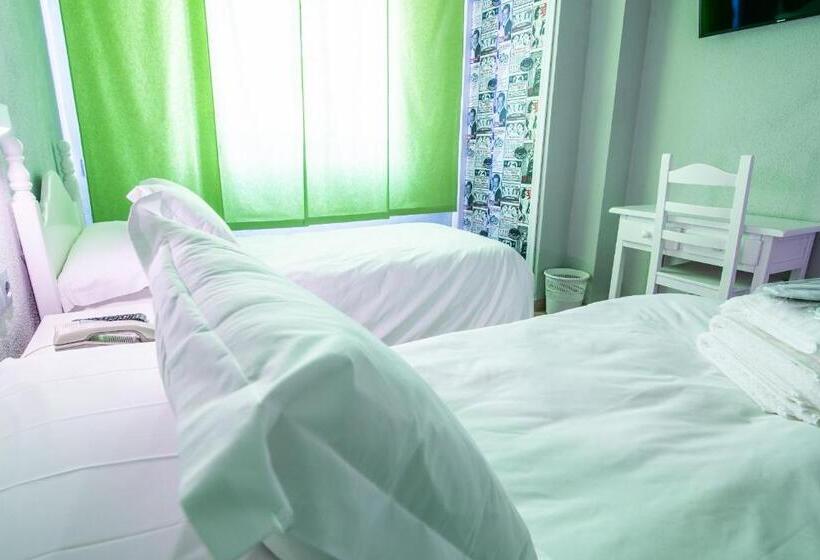 スタンダードルーム, Nomada