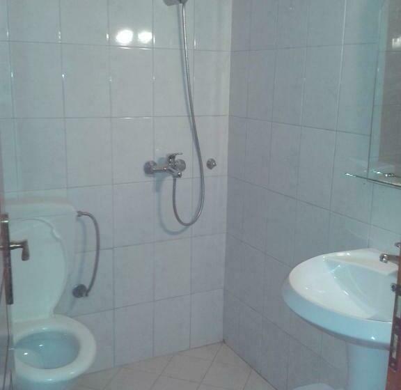 اتاق استاندارد سه نفره, Agrotourism Himara