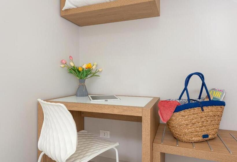 Трехместный Номер Стандарт с Балконом, Residence Le Piscine