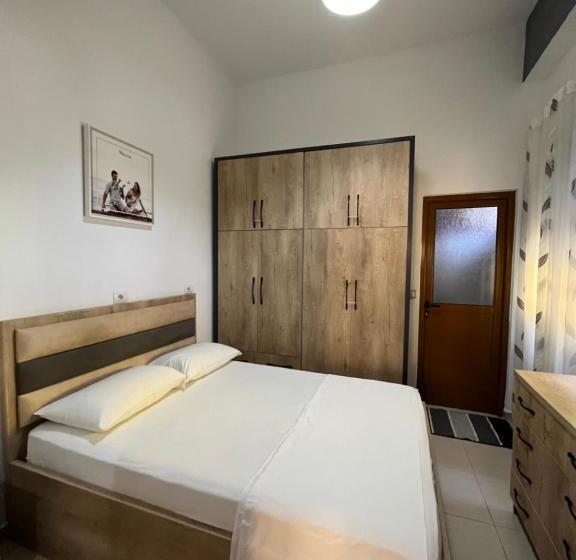 آپارتمان 1 خوابه همکف, Vila Spiro