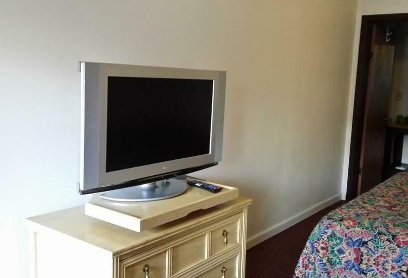 キングサイズベッドのスタンダードルーム, Redwood Inn Willits