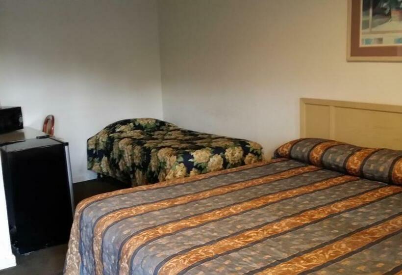 キングサイズベッドのスタンダードルーム, Redwood Inn Willits