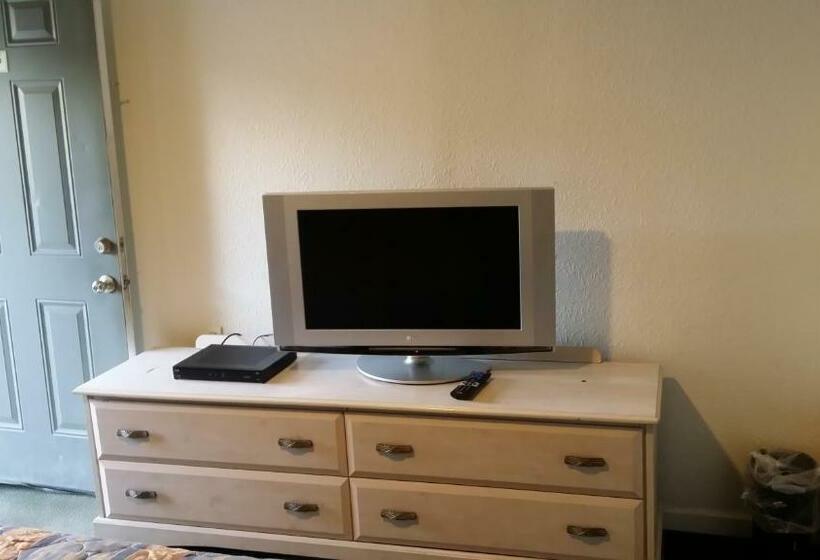 キングサイズベッドのスタンダードルーム, Redwood Inn Willits