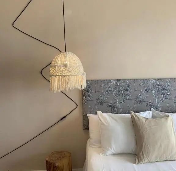 اتاق استاندارد با چشمانداز دریا, Boogalow Hostel